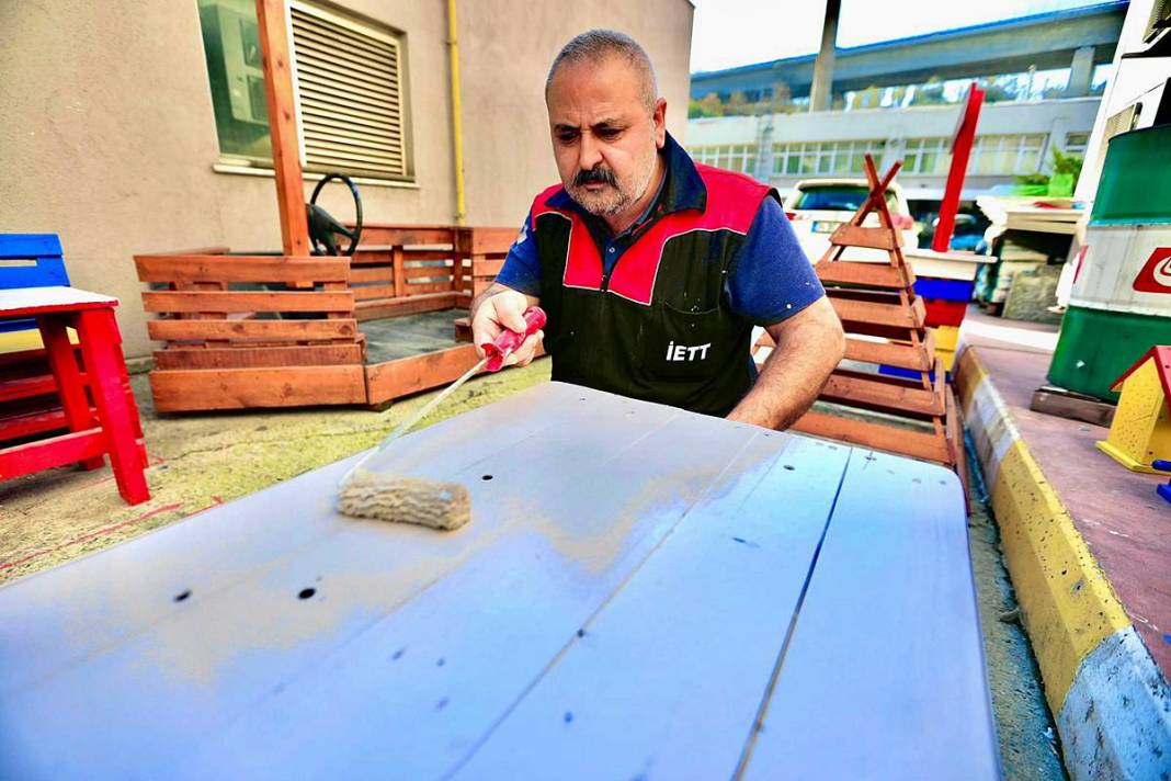 İETT'den çocuklara armağan: Eski otobüs malzemeleriyle oyun parkı yaptılar 2